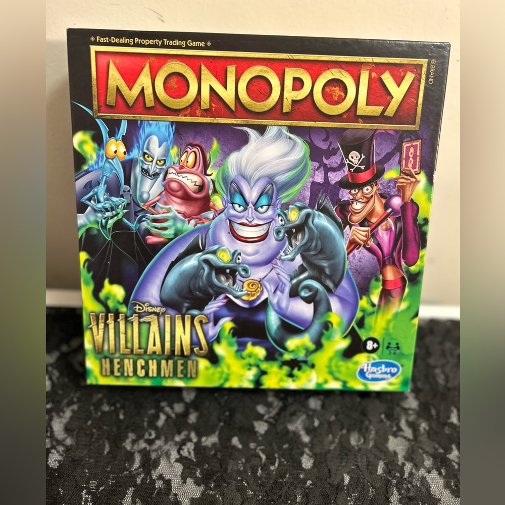 Disney Villains edition  monopoly, - Black and Purple